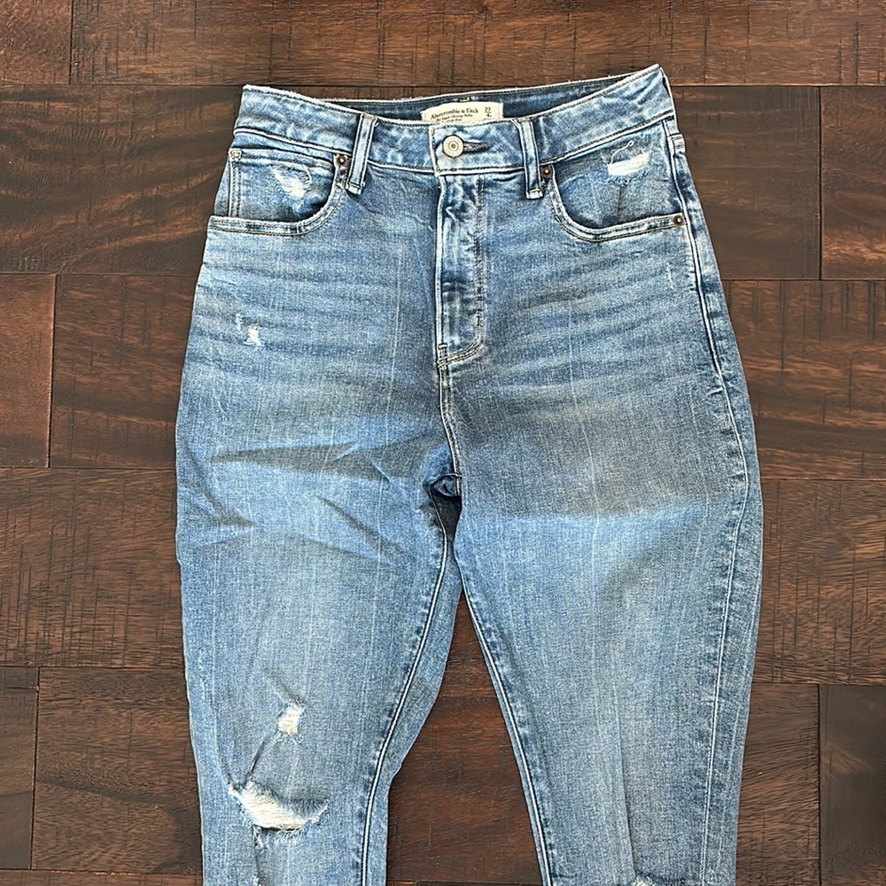 Abercrombie & Fitch “the super skinny ankle high rise” jeans